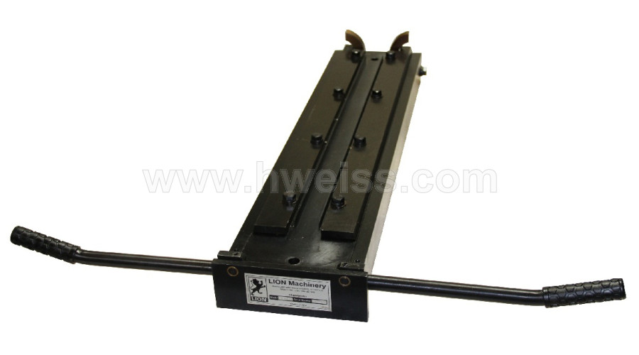 Lion 30" Double Sided Cheekbender