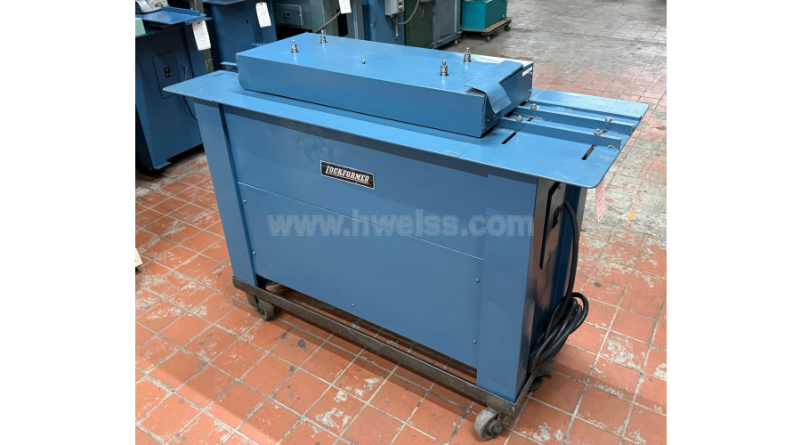 Lockformer 8900 Cleatformer with "S" Slip & Drive Cleat 